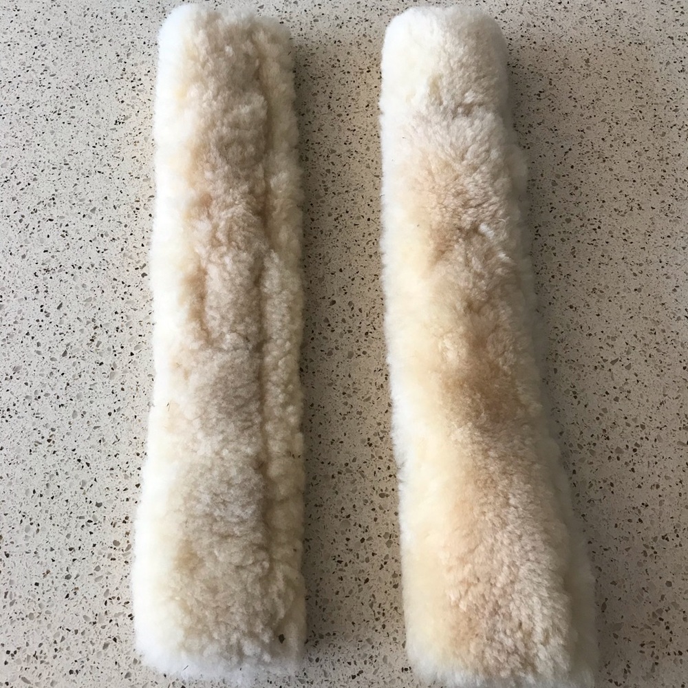 Genuine sheepskin crown halter cover
